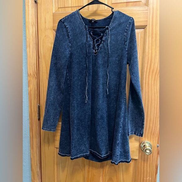 Very J size M denim mini dress - Picture 1 of 7